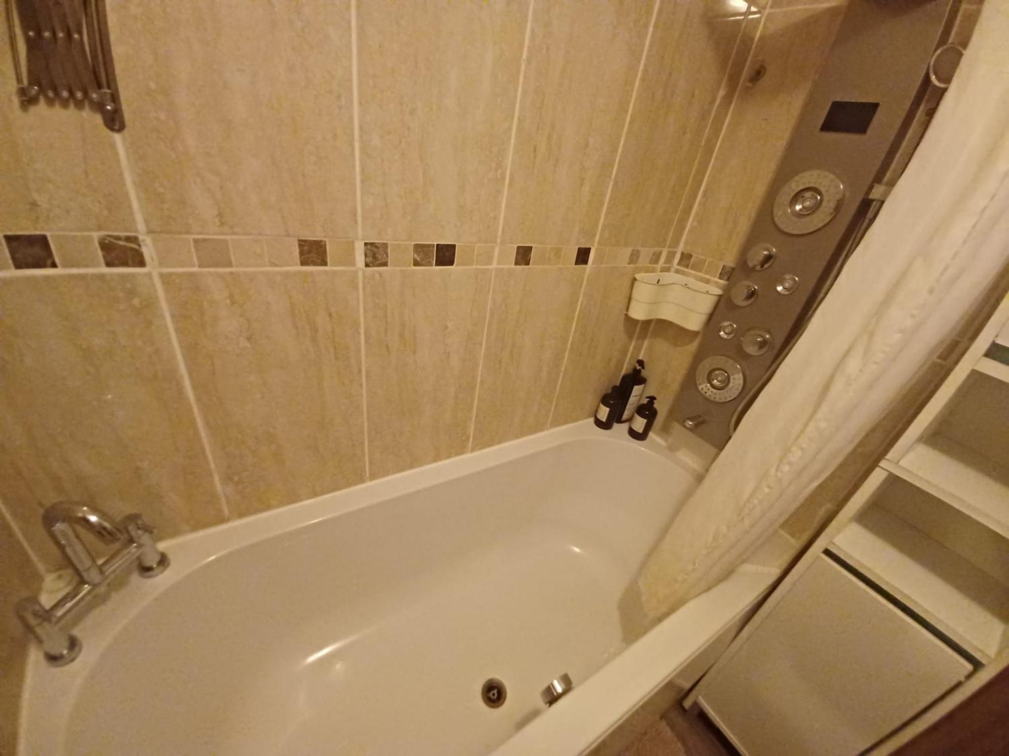 Apartamento The Rushdon Grays Exterior foto