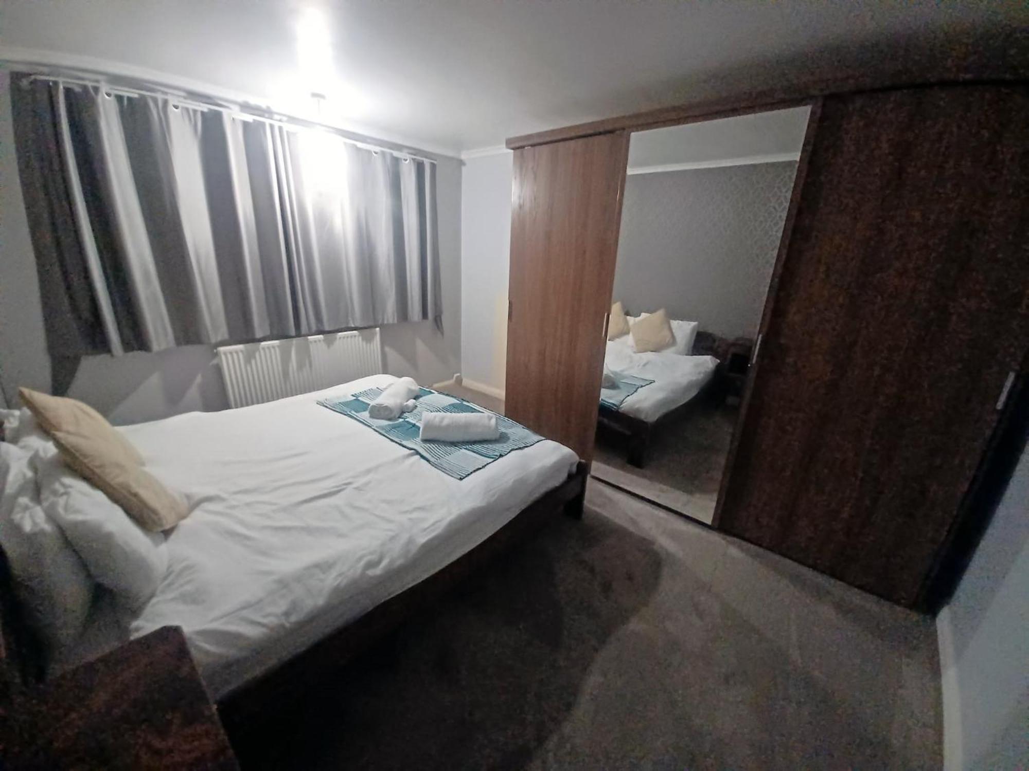 Apartamento The Rushdon Grays Exterior foto